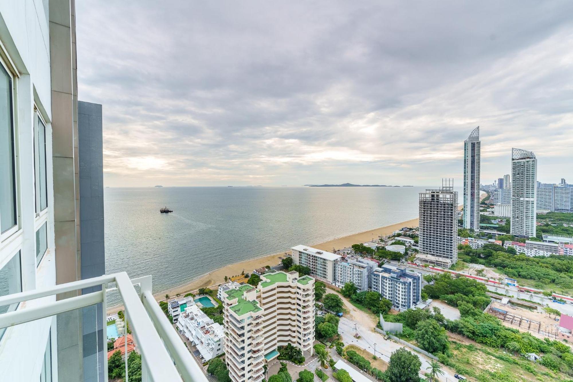 Veranda Pattaya by Lux Jomtien Beach Rum bild
