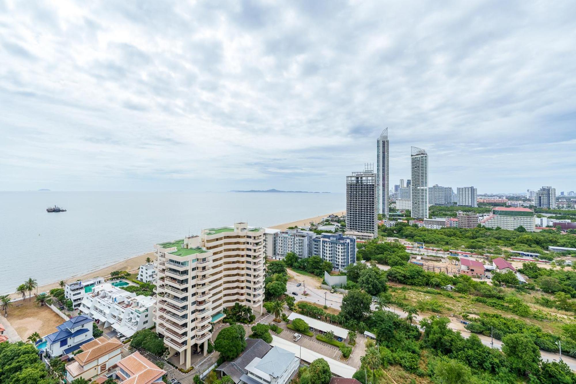 Veranda Pattaya by Lux Jomtien Beach Rum bild